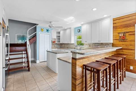 17041 Marlin Drive, Sugarloaf Key FL - photo 18 of 74