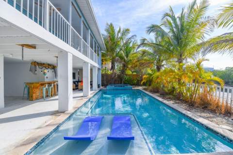 216 Newfound Boulevard, Big Pine Key FL - photo 8 of 48