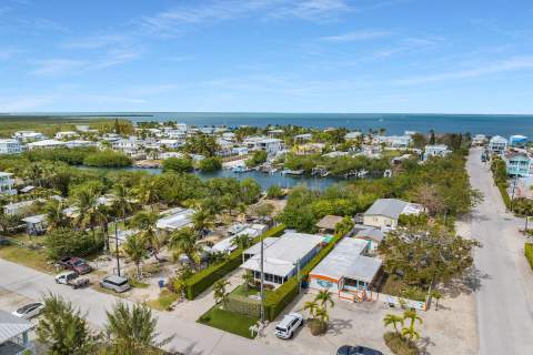 553 Oldsmar Lane, Key Largo FL - photo 6 of 48