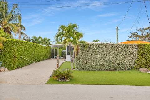553 Oldsmar Lane, Key Largo FL - photo 8 of 48