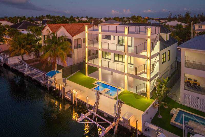 4 bedroom Single Family Residence at 3 Evergreen Avenue, Key Haven 10th Add (5.0), Key Haven — photo 3