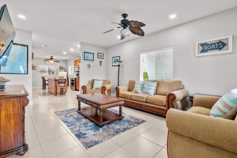312 Ryan Avenue, Key Largo FL - photo 6 of 47