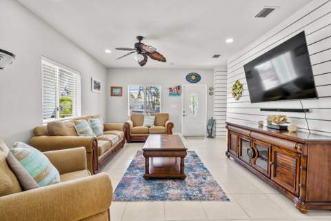 312 Ryan Avenue, Key Largo FL - photo 8 of 47