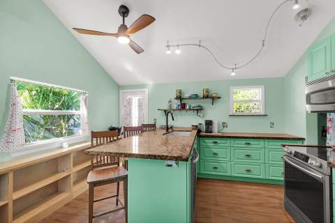 14 Bonita Avenue, Key Largo FL - photo 10 of 45