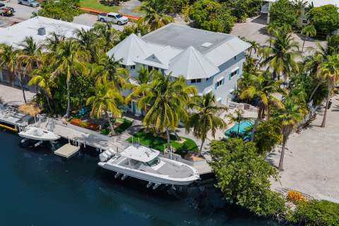136 San Remo Drive, home for sale in Plantation Key 33036