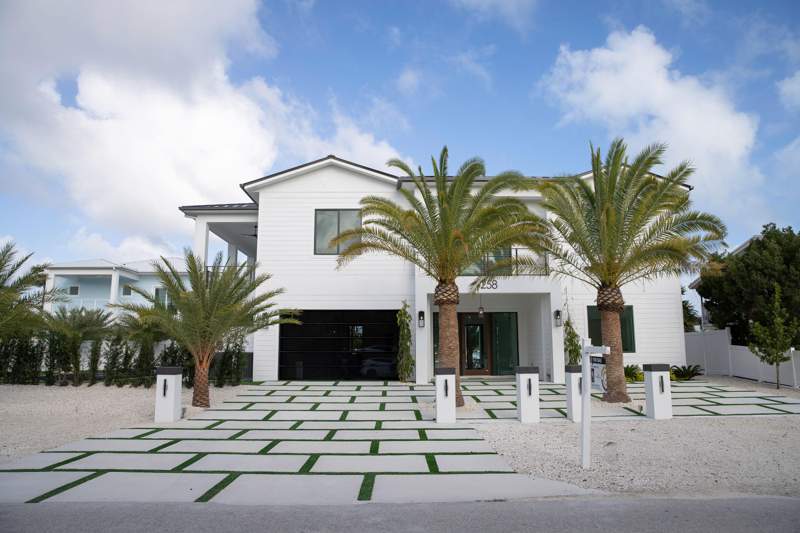 6 bedroom Single Family Residence at 258 Caribbean Drive, Port Largo (100.0), Key Largo — photo 2