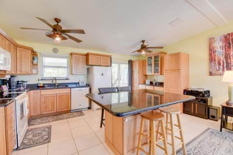 1719 Narcissus Avenue, Big Pine Key FL - photo 8 of 36