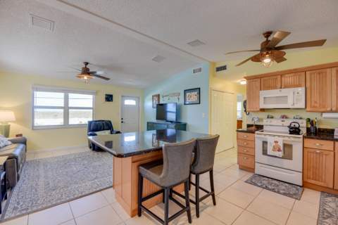1719 Narcissus Avenue, Big Pine Key FL - photo 10 of 36