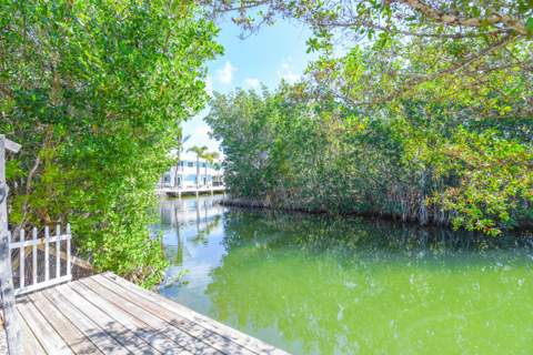 1719 Narcissus Avenue, Big Pine Key FL - photo 24 of 36