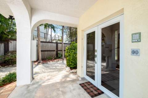149 Lake Road, Plantation Key FL - photo 11 of 59