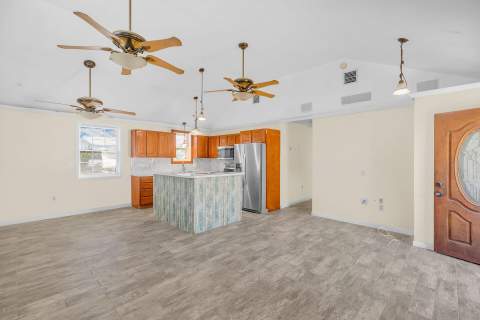 477 W 105Th Street Ocean, Marathon FL - photo 9 of 35