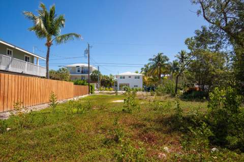 662 Blackbeard Road, Little Torch Key FL - photo 14 of 32