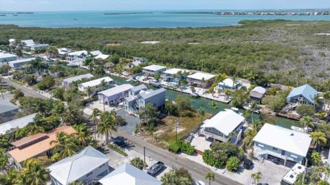 662 Blackbeard Road, Little Torch Key FL - photo 20 of 32