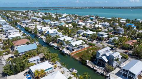 662 Blackbeard Road, Little Torch Key FL - photo 23 of 32
