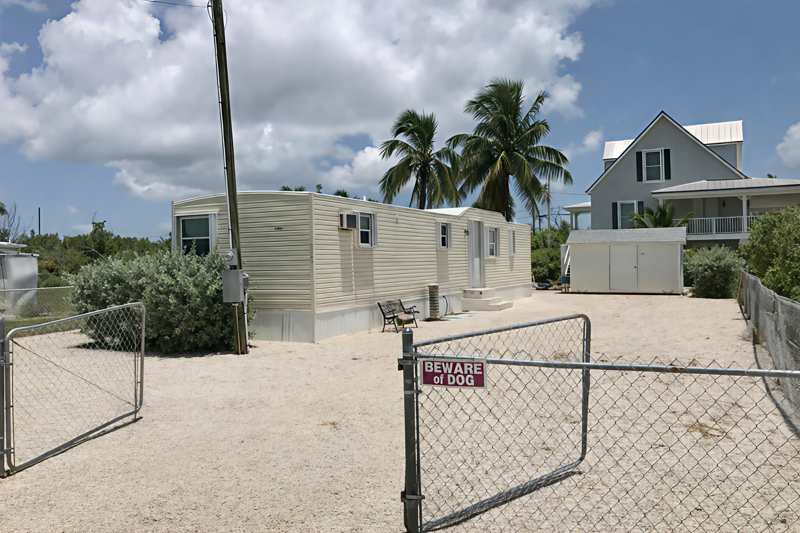 2 bedroom Mobile Home at 31247 Avenue I, Sands Sub (31.0), Big Pine Key — photo 1