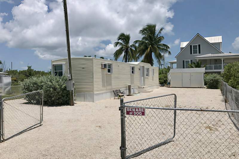 2 bedroom Mobile Home at 31247 Avenue I, Sands Sub (31.0), Big Pine Key — photo 1