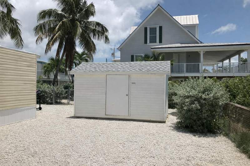 2 bedroom Mobile Home at 31247 Avenue I, Sands Sub (31.0), Big Pine Key — photo 4