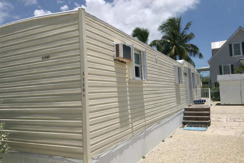 2 bedroom Mobile Home at 31247 Avenue I, Sands Sub (31.0), Big Pine Key — photo 2