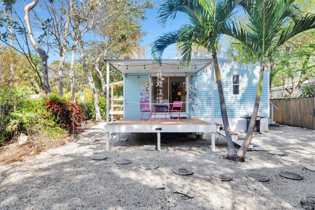11 Oakwood Avenue
