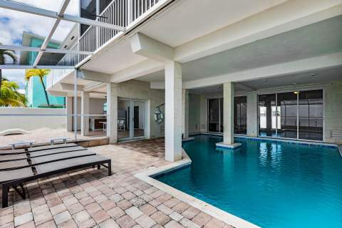 24348 Caribbean Drive, Summerland Key FL - photo 23 of 65