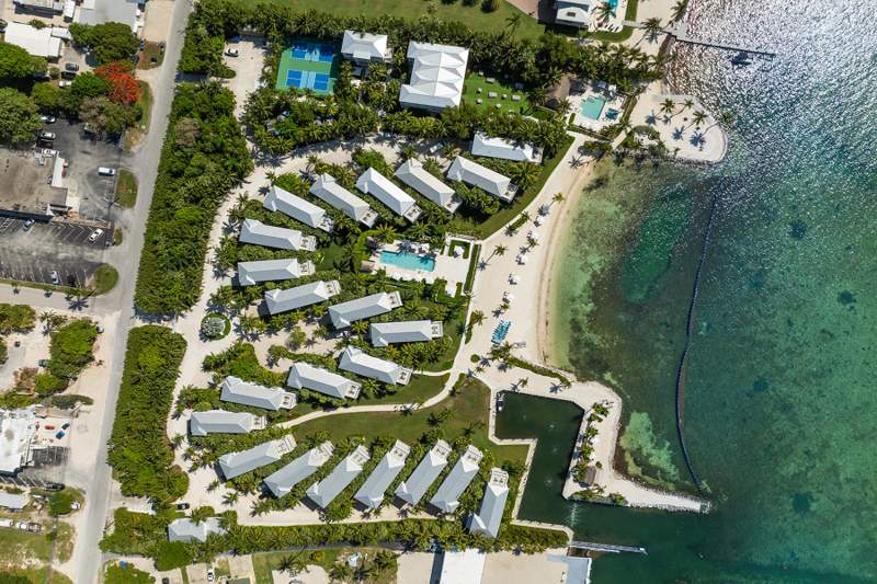 4 bedroom Single Family Residence at 82779 Old Highway #8, Russell Estates (83.2), Upper Matecumbe Key Islamorada — photo 2