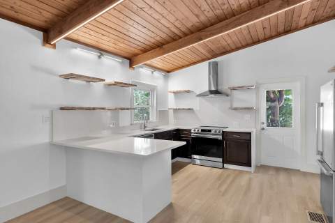 178 Coral Avenue, Plantation Key FL - photo 8 of 43