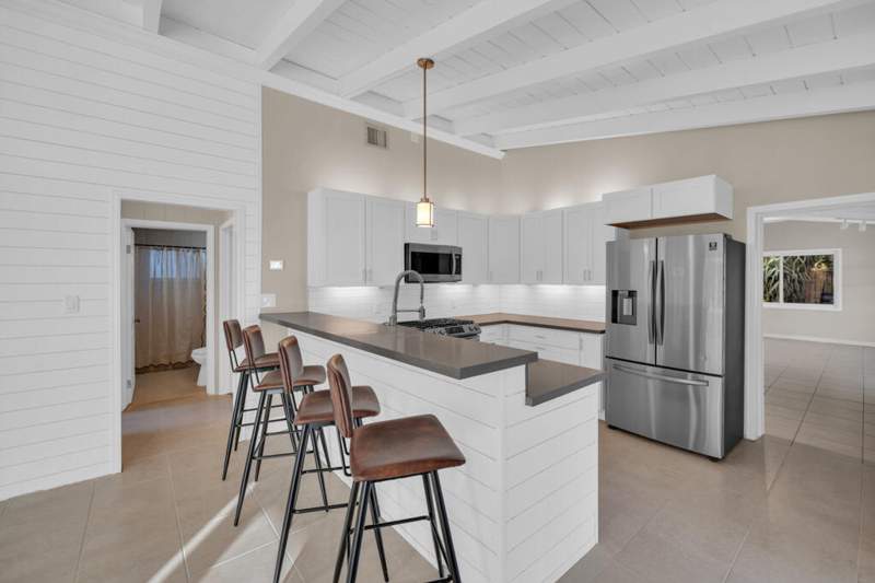 3 bedroom Single Family Residence at 124 S Hammock Road, Hammock (83.5), Upper Matecumbe Key Islamorada — photo 4
