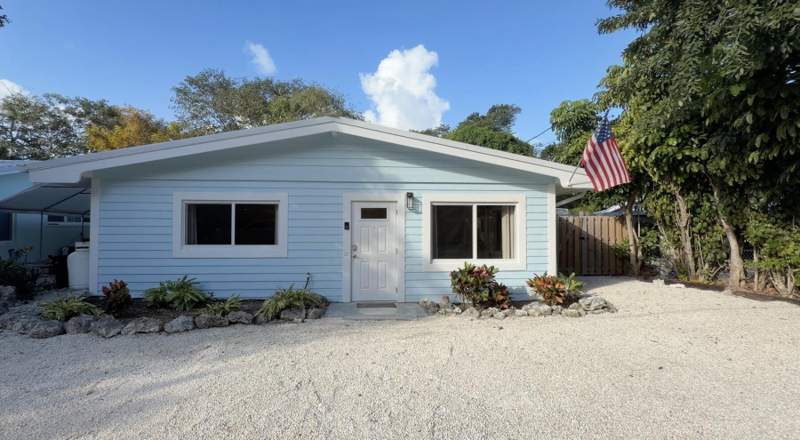 3 bedroom Single Family Residence at 124 S Hammock Road, Hammock (83.5), Upper Matecumbe Key Islamorada — photo 2
