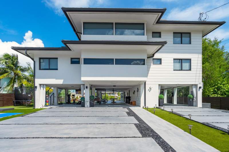 5 bedroom Single Family Residence at 32 N Bounty Lane, Buccaneer Point (98.0), Key Largo — photo 3