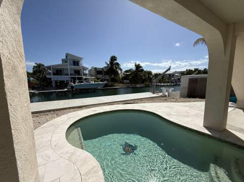 937 Gulf Drive, Summerland Key FL - photo 8 of 58