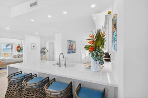 5605 College Road ## E305, Key West FL - photo 7 of 40