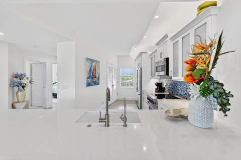 5605 College Road ## E305, Key West FL - photo 8 of 40