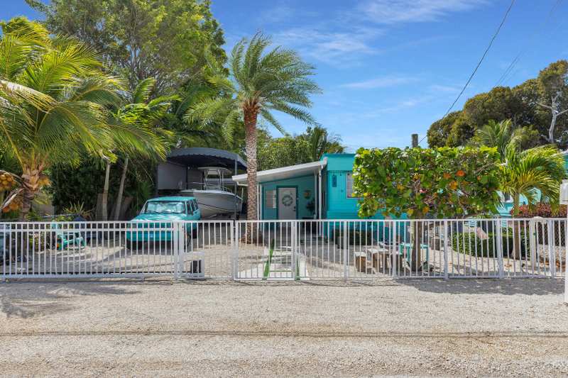 2 bedroom Mobile Home at 72 Avenue C, Key Largo Trlr Village (101.5), Key Largo — photo 1