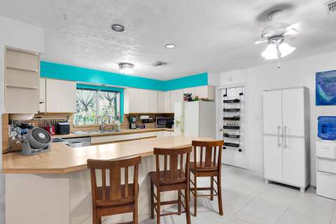 181 Dove Lake Drive, Key Largo FL - photo 9 of 33