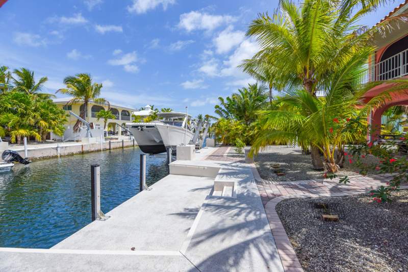 3 bedroom Single Family Residence at 29635 Saratoga Avenue, Pine Channel Estates (29.5), Big Pine Key — photo 2