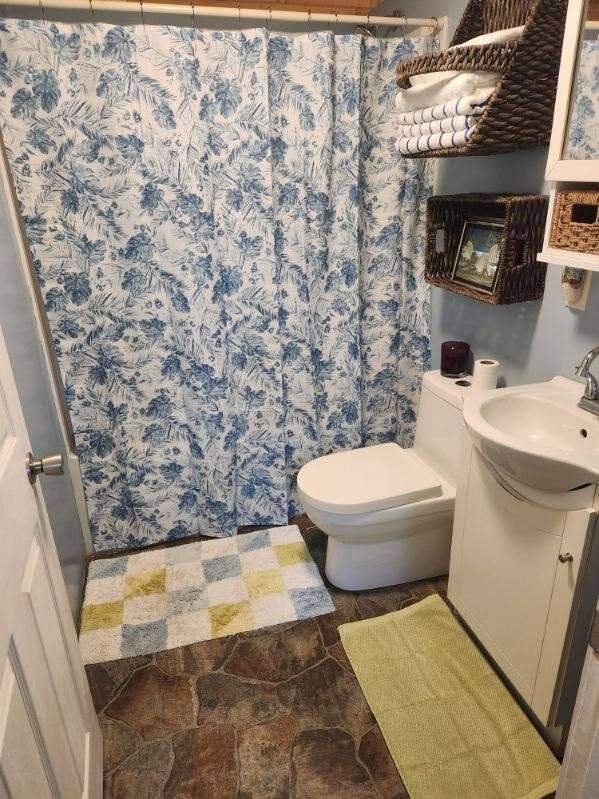 1 bedroom Mobile Home at 108 W Avenue A, Key Largo Trlr Village (101.5), Key Largo — photo 5