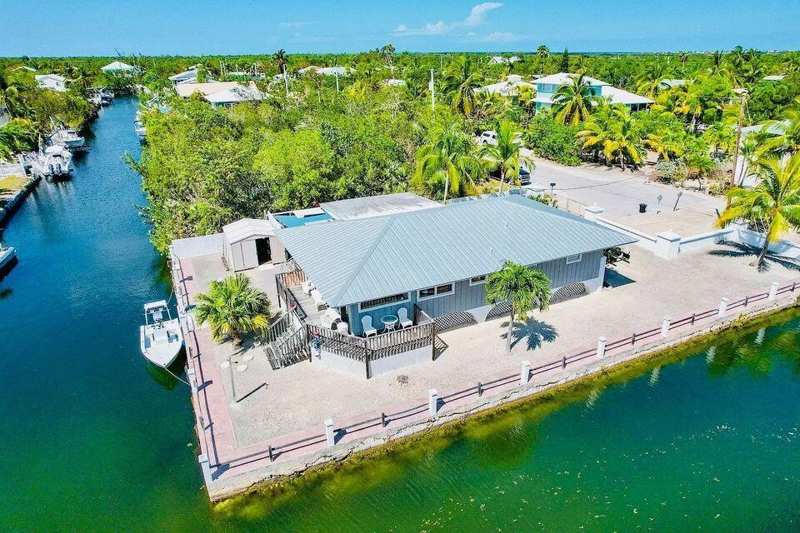 3 bedroom Single Family Residence at 1540 Lantana Lane, Eden Pines Colony (29.0), Big Pine Key — photo 1
