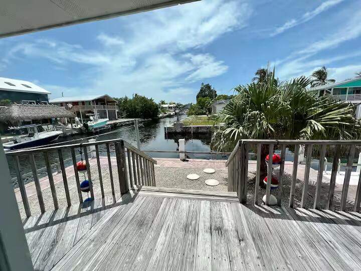 3 bedroom Single Family Residence at 1540 Lantana Lane, Eden Pines Colony (29.0), Big Pine Key — photo 3