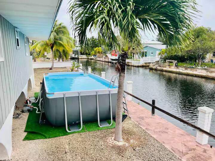 3 bedroom Single Family Residence at 1540 Lantana Lane, Eden Pines Colony (29.0), Big Pine Key — photo 4