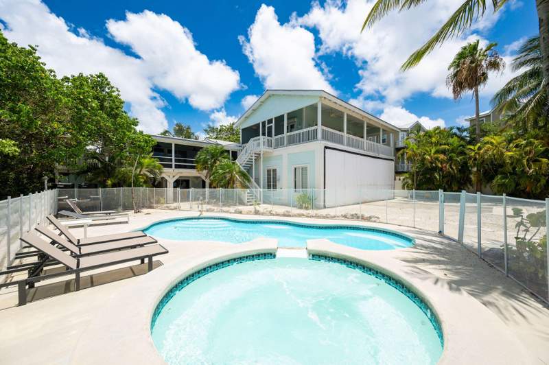 4 bedroom Single Family Residence at 21640 Overseas Highway, Sacarma (21.0), Cudjoe Key — photo 5