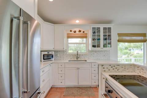 637 E Caribbean Drive, Summerland Key FL - photo 11 of 47