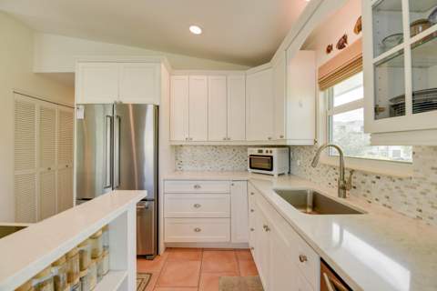 637 E Caribbean Drive, Summerland Key FL - photo 12 of 47