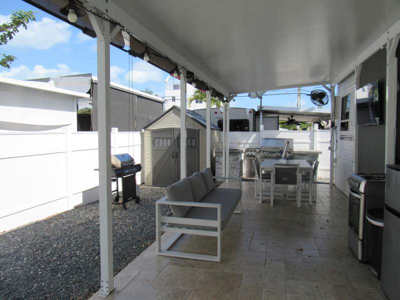 2 bedroom Mobile Home at 325 Calusa Street ## 15, Calusa Campground (101.5), Key Largo — photo 2