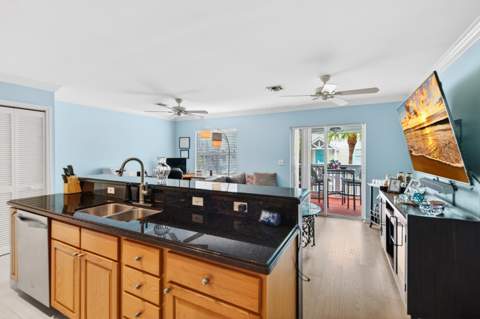 3029 N Roosevelt Boulevard #Apt 11, Key West FL - photo 9 of 29