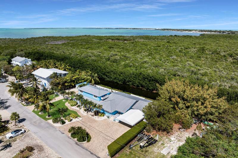 5 bedroom Single Family Residence at 169 Venetian Way, Venetian Shores (86.0), Plantation Key — photo 5