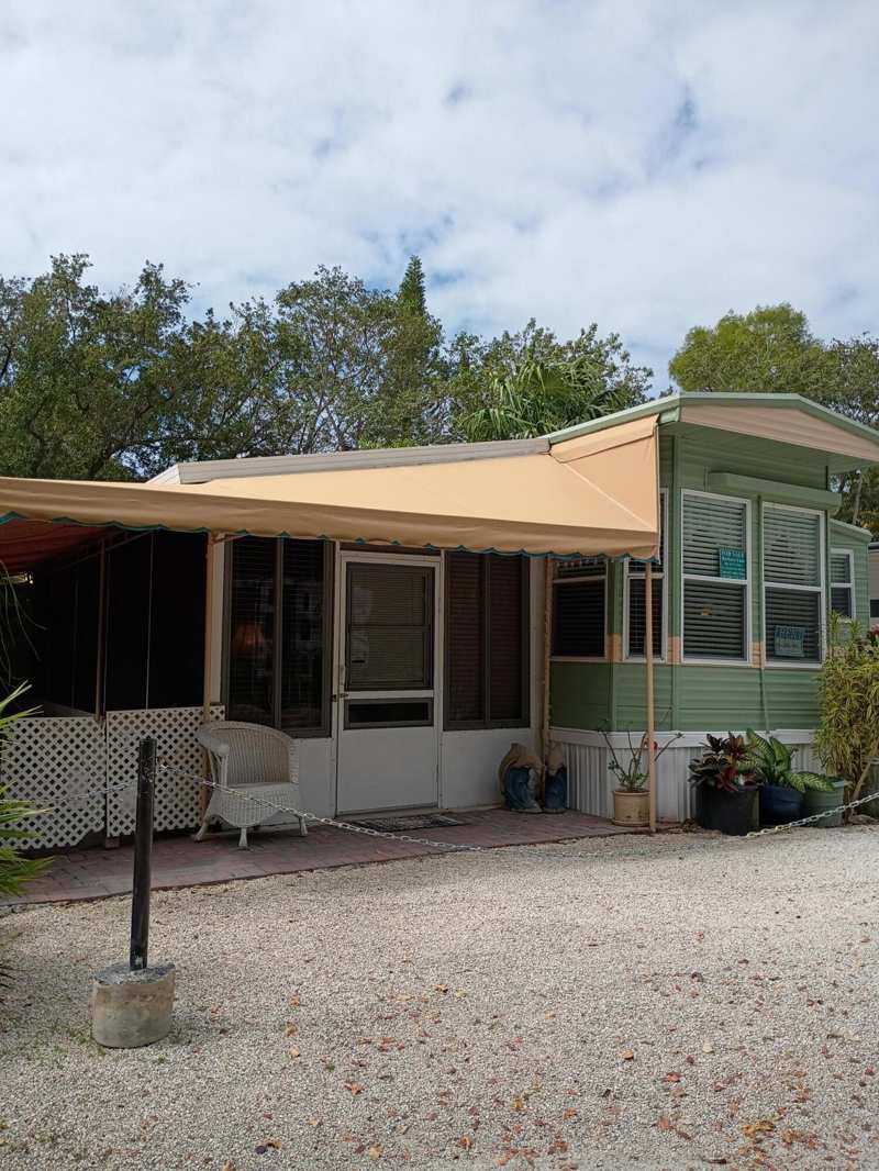 1 bedroom Mobile Home at 101551 Overseas Highway #147, Key Largo Kampground (101.5), Key Largo — photo 1