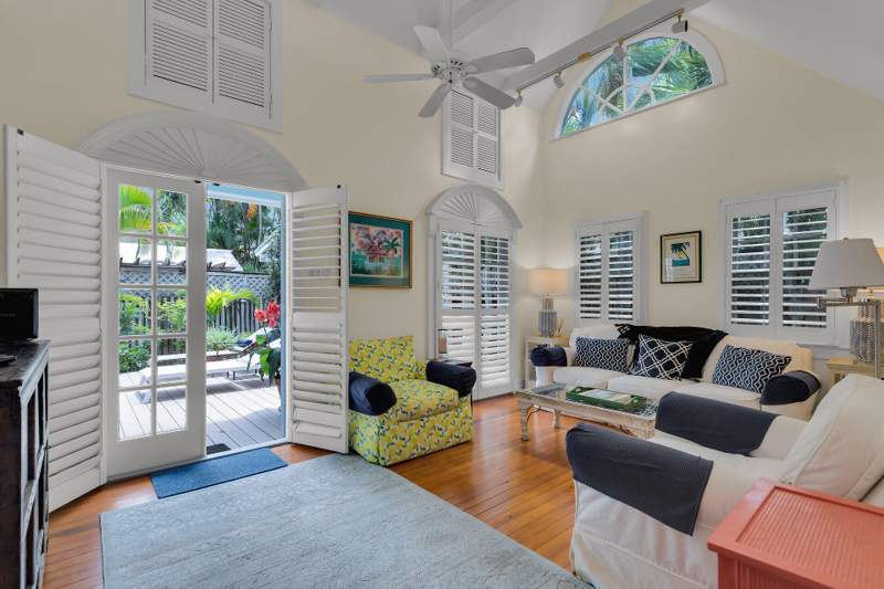 3 bedroom Single Family Residence at 810 Carey Lane, Old Town - Unrecord (1.0), Key West — photo 4