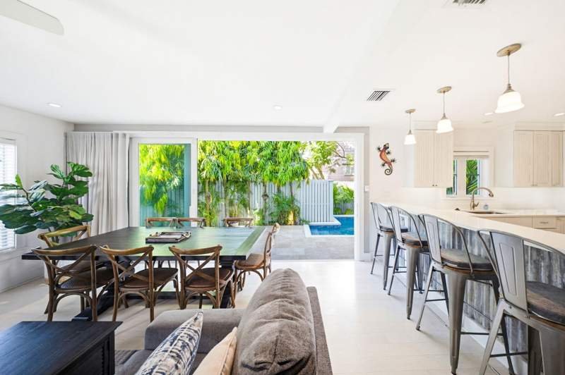 3 bedroom Single Family Residence at 814 Ashe Street, Old Town - Unlisted (1.0), Key West — photo 3