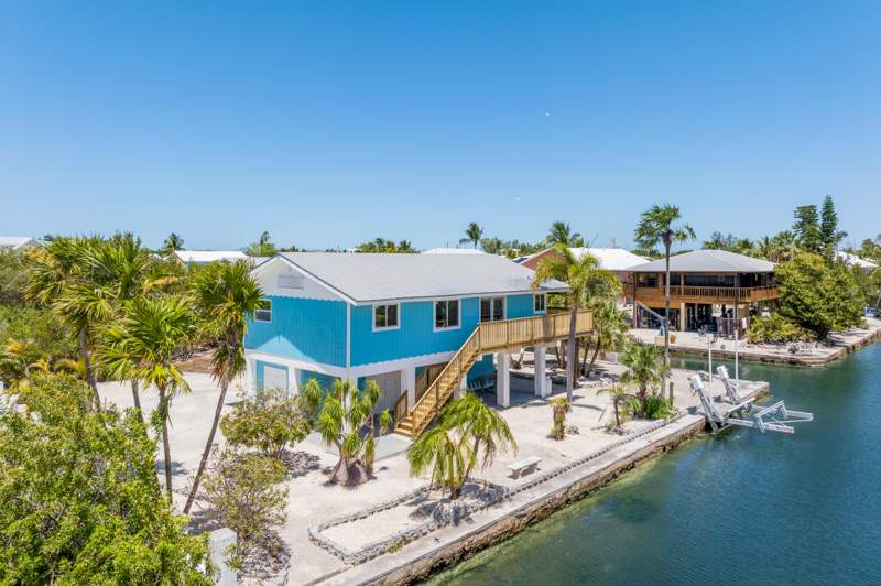 3 bedroom Single Family Residence at 22953 John Silver Lane, Cutthroat Harbor Est (23.0), Cudjoe Key — photo 4