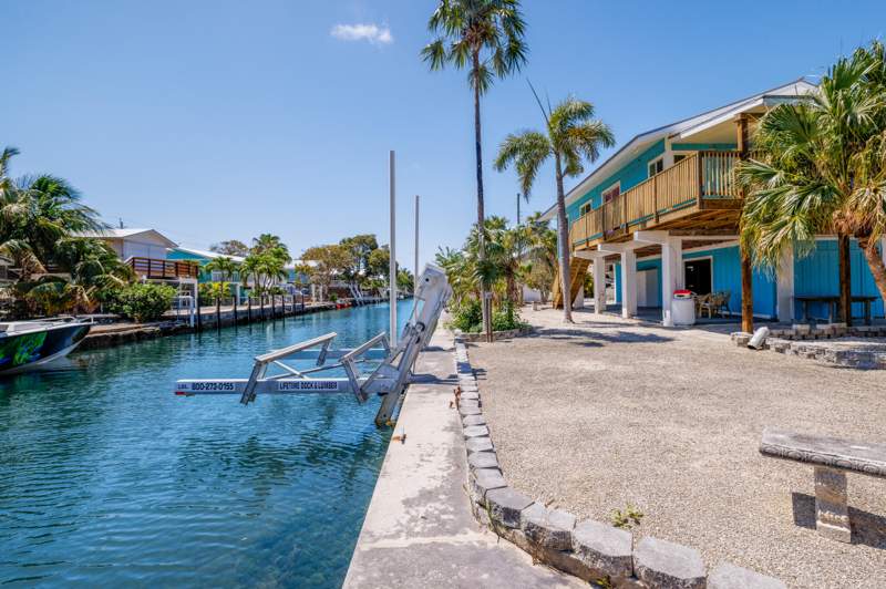 3 bedroom Single Family Residence at 22953 John Silver Lane, Cutthroat Harbor Est (23.0), Cudjoe Key — photo 5